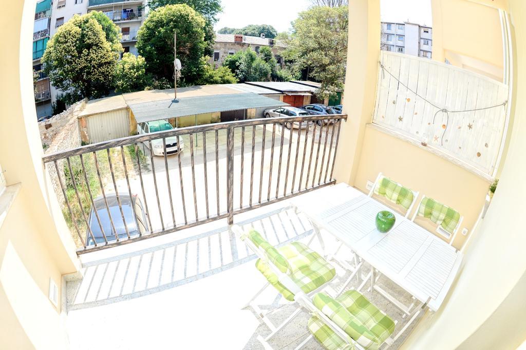 Apartman Harmony Apartment Pula Bagian luar foto